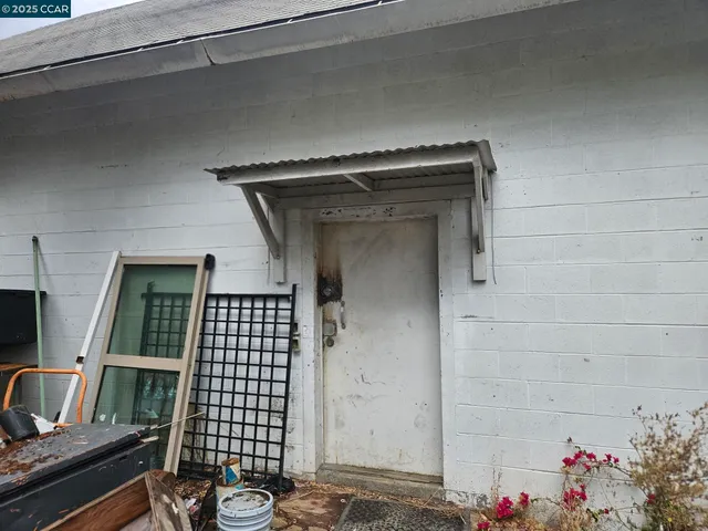 $299,999 | 802 Ohio Street, Vallejo, CA 94590