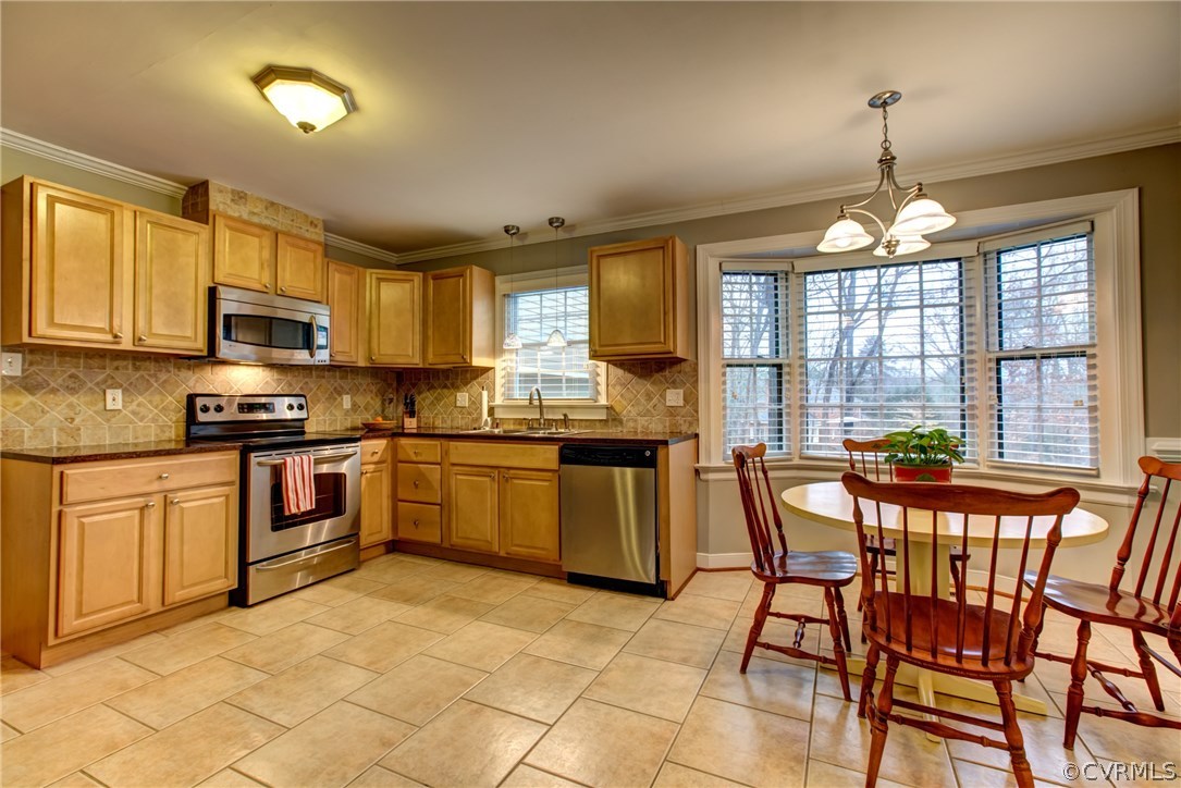 3310 Winterfield Road Midlothian, VA 23113 - Photo 11 of 32 Gallery Image 11