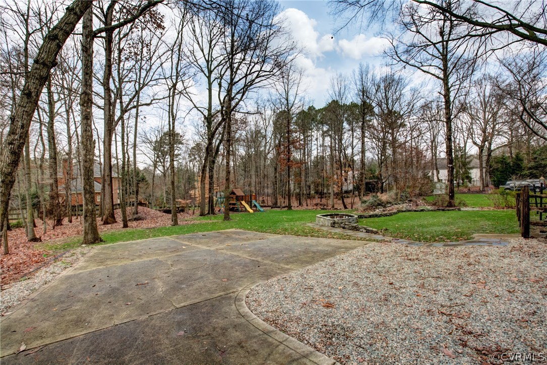 3310 Winterfield Road Midlothian, VA 23113 - Photo 3 of 32 Gallery Image 3