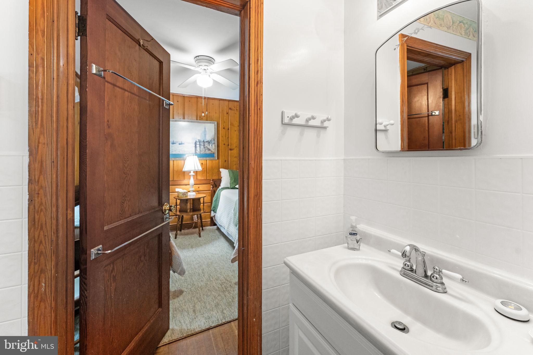 924 Blackbeard Pond Road Hague, VA 22469 - Photo 33 of 48 Jack and Jill Bath