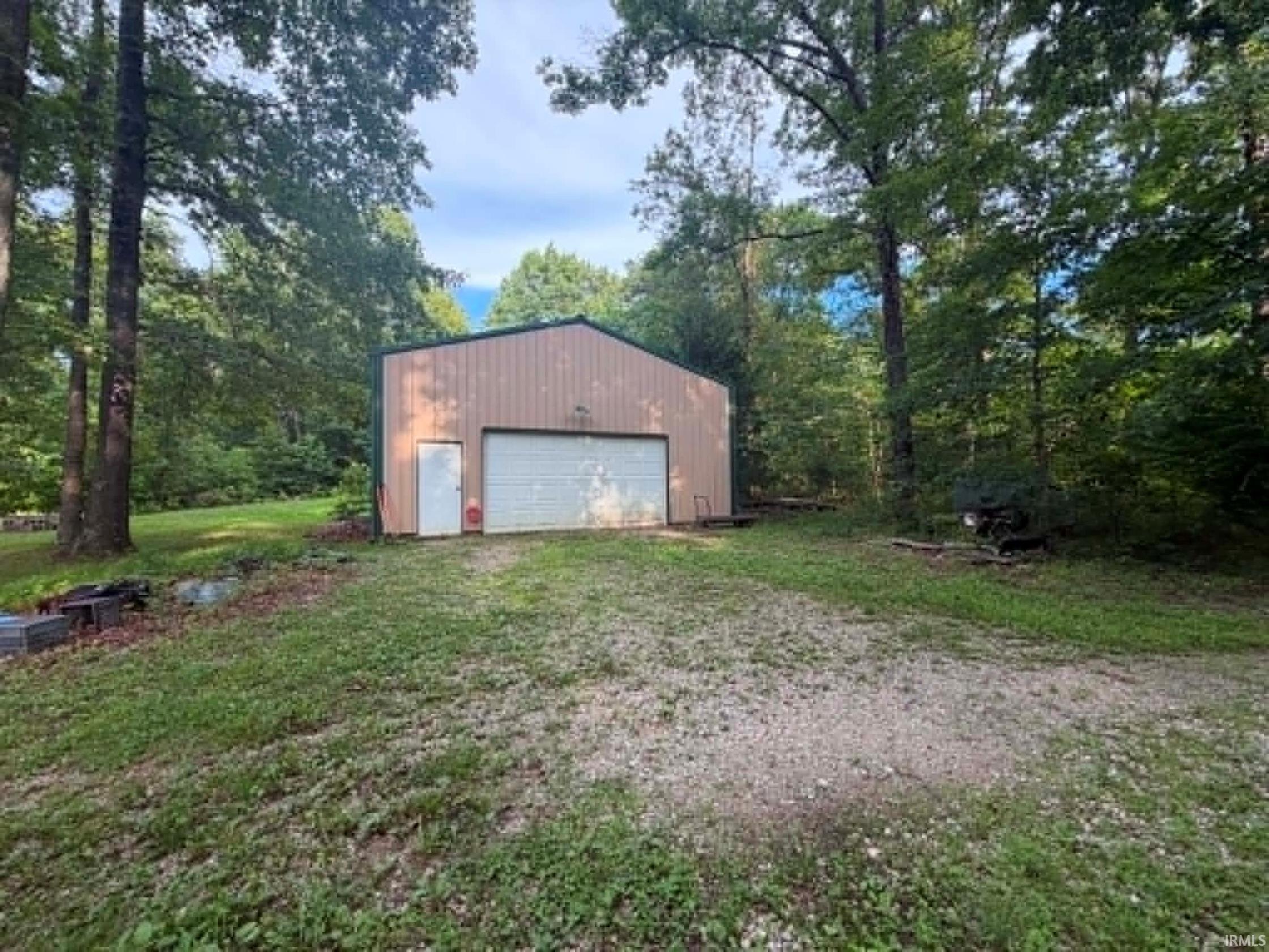 5655 South Dry Branch Road Bloomfield, IN 47424 - Photo 3 of 28
