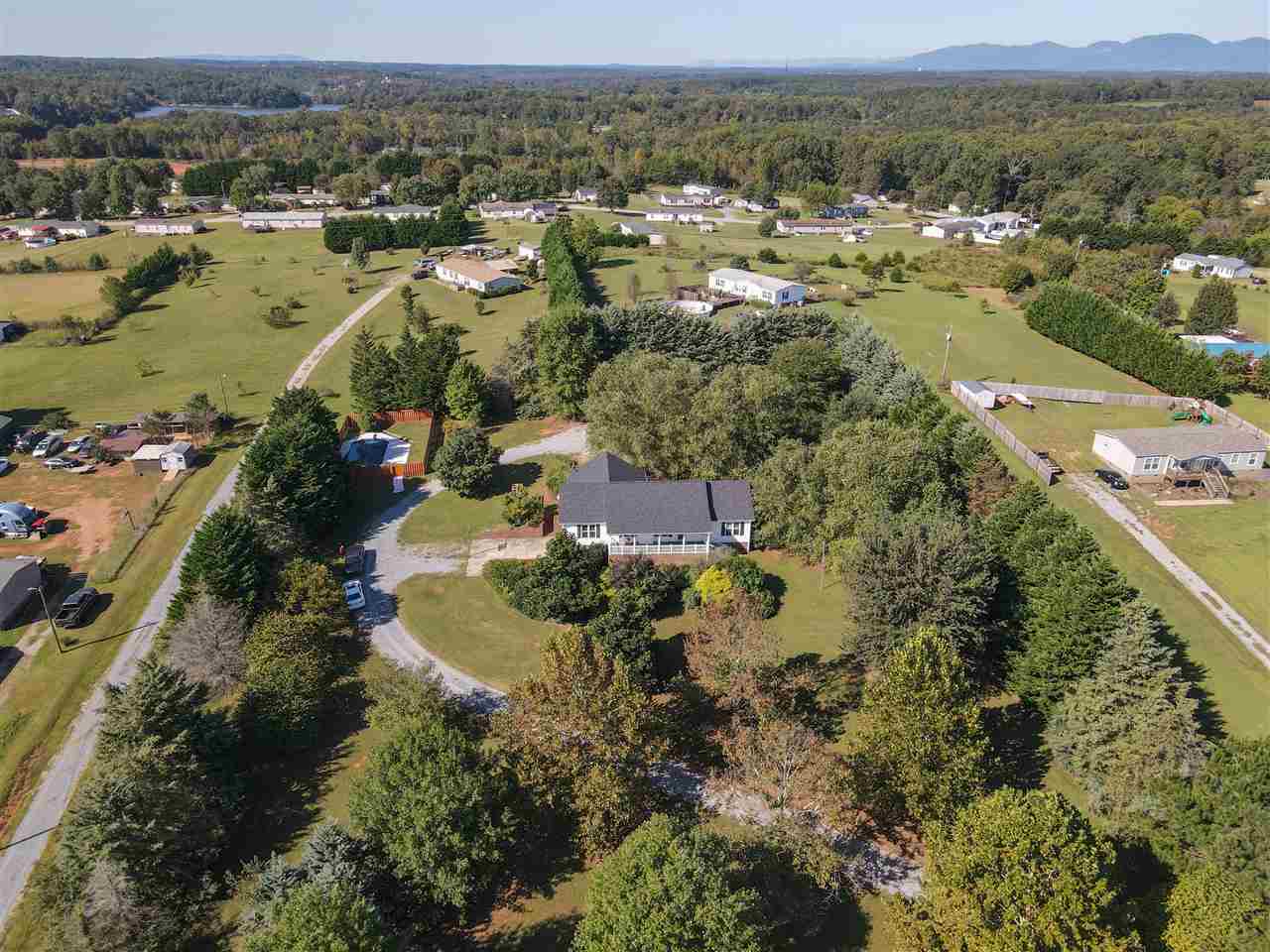 750 Wilkins Road Campobello, SC 29322 - Photo 30 of 35