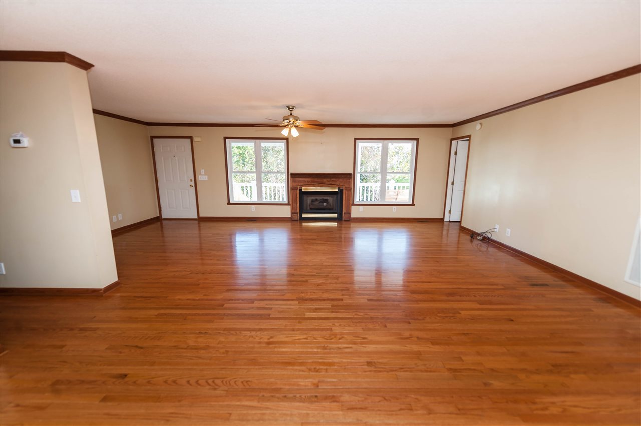 750 Wilkins Road Campobello, SC 29322 - Photo 7 of 35