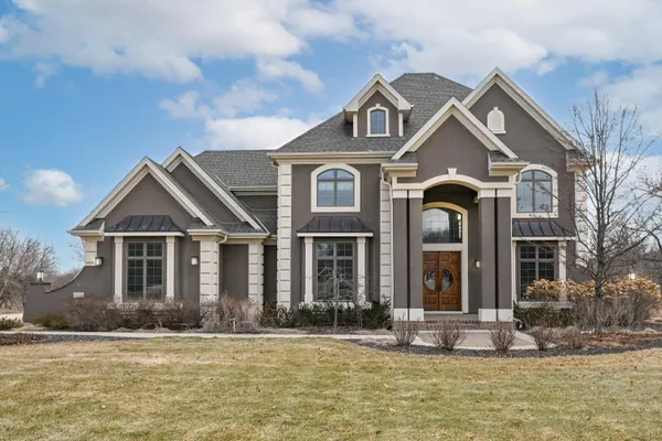 $1,449,900 | W292-s5474 Fox Run Court, Waukesha, WI 53189