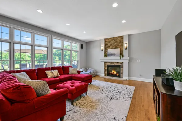 $1,449,900 | W292-s5474 Fox Run Court, Waukesha, WI 53189