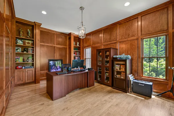 $1,449,900 | W292-s5474 Fox Run Court, Waukesha, WI 53189