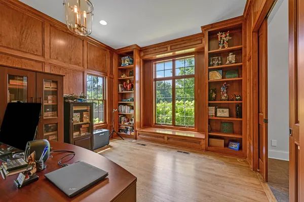 $1,449,900 | W292-s5474 Fox Run Court, Waukesha, WI 53189