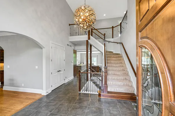 $1,449,900 | W292-s5474 Fox Run Court, Waukesha, WI 53189