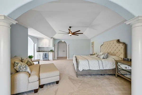 $1,449,900 | W292-s5474 Fox Run Court, Waukesha, WI 53189