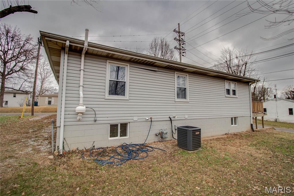 602 North Walnut Street Bethalto, IL 62010 - Photo 27 of 31