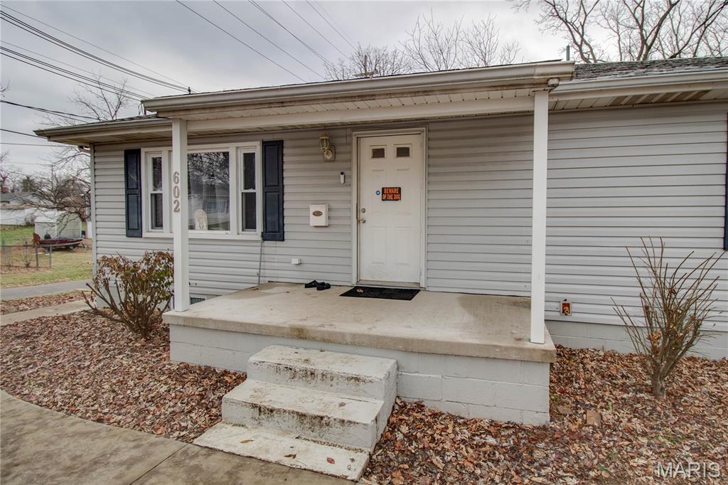 602 North Walnut Street Bethalto, IL 62010 - Photo 3 of 31