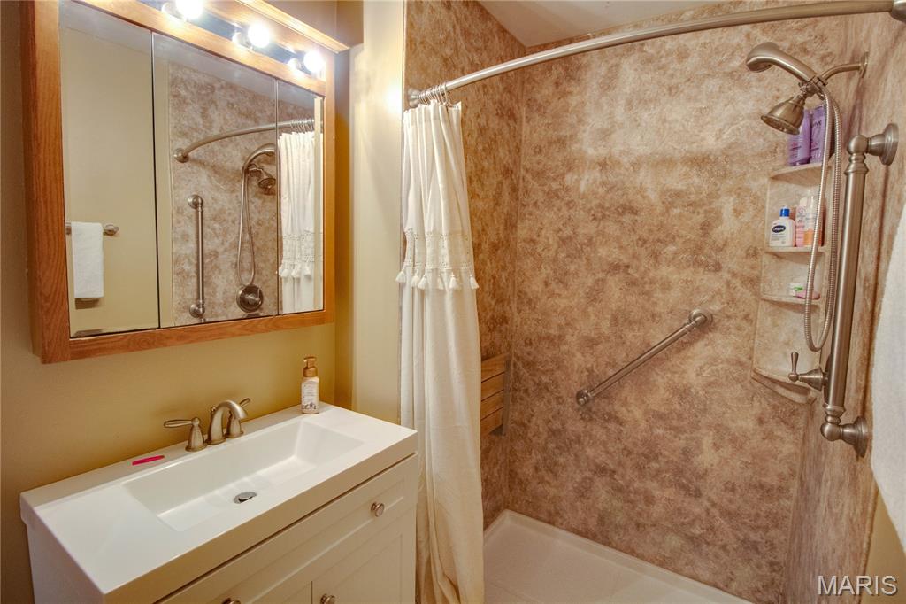 602 North Walnut Street Bethalto, IL 62010 - Photo 10 of 31