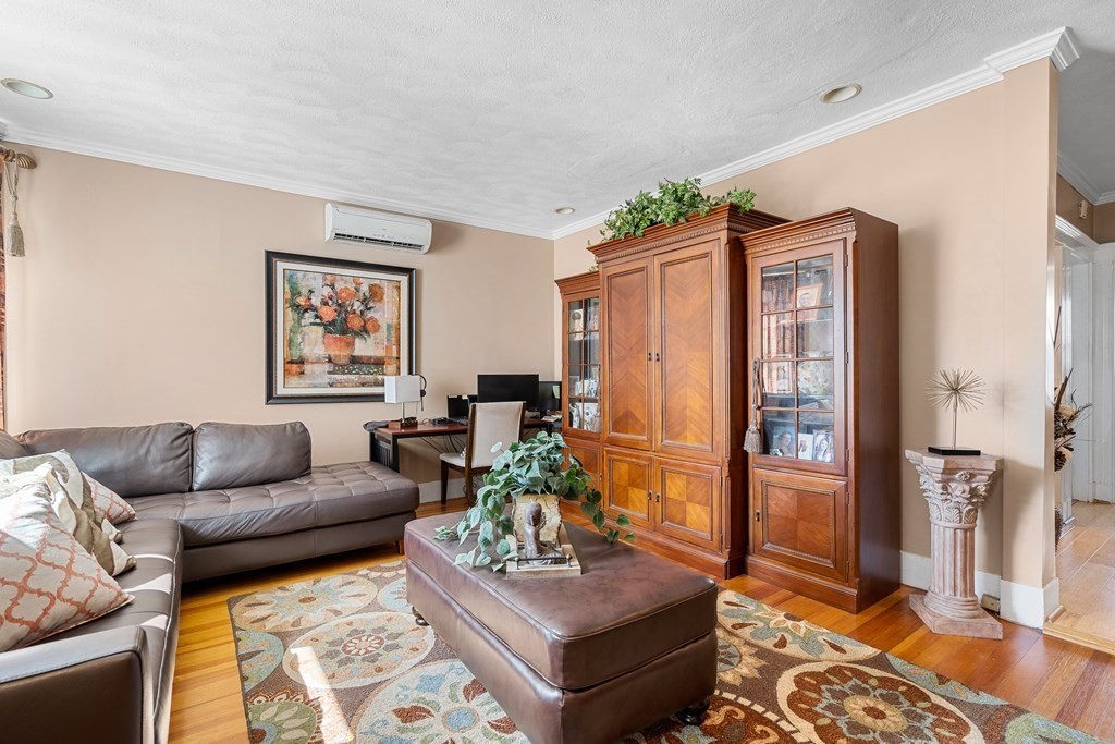 92-94 St Andrew Road Boston, MA 02128 - Photo 5 of 34 Gallery Image 5