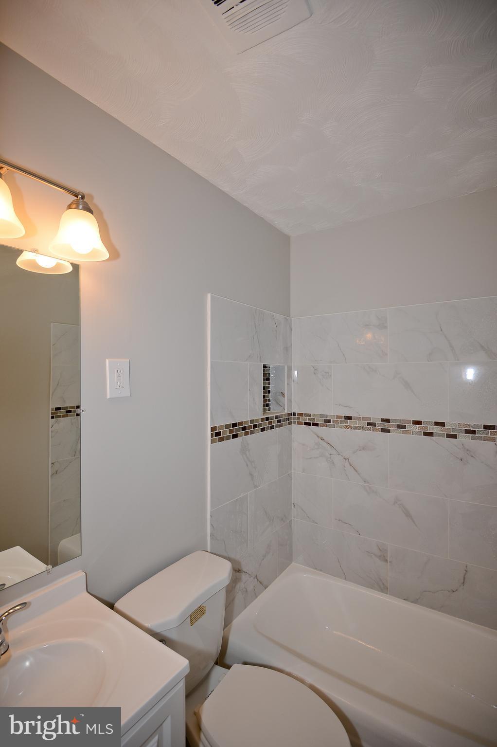 4526 Kinmount Road Lanham, MD 20706 - Photo 14 of 26 Bath