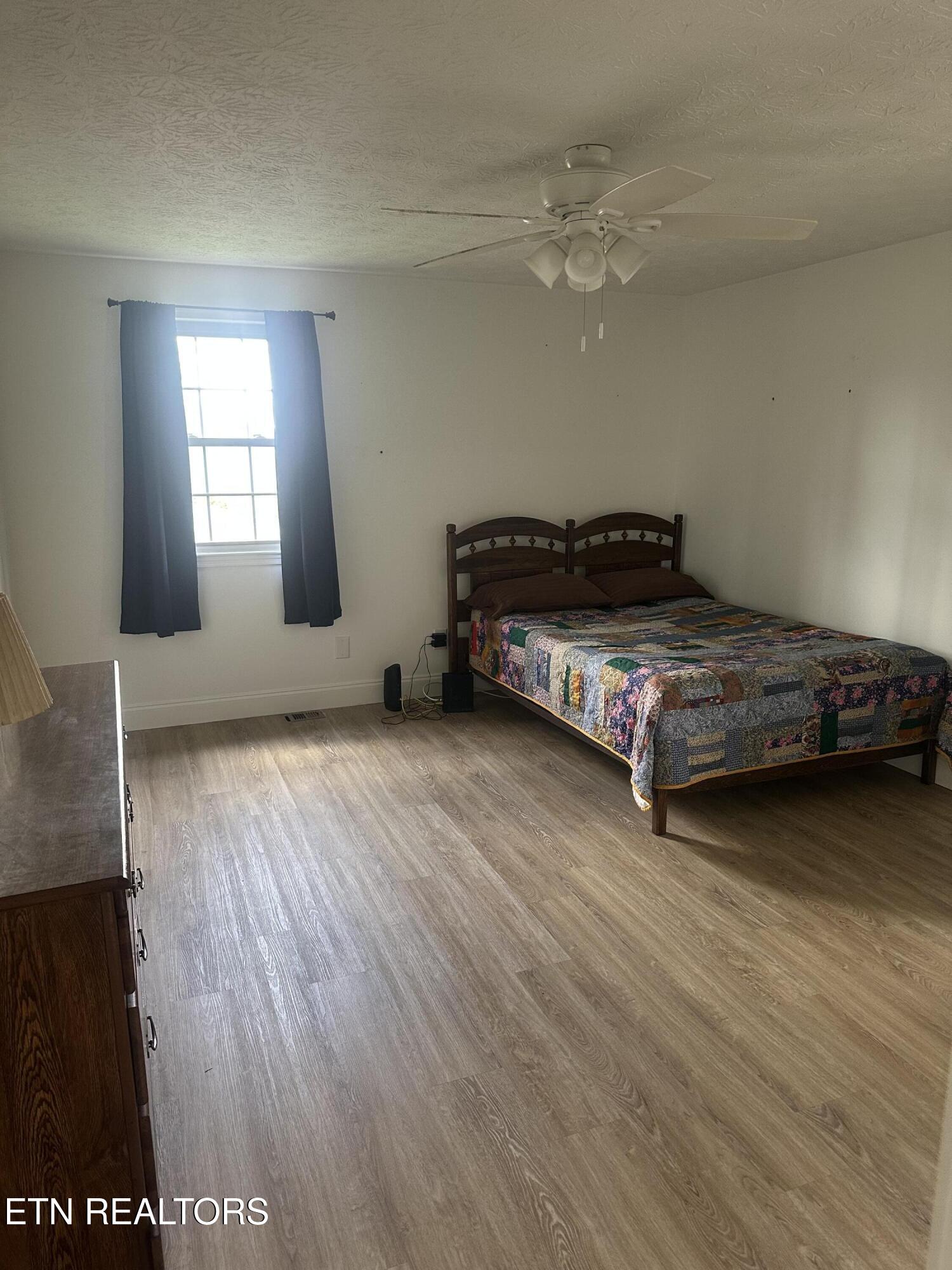 206 Summit Drive Middlesboro, KY 40965 - Photo 15 of 29 IMG_1511