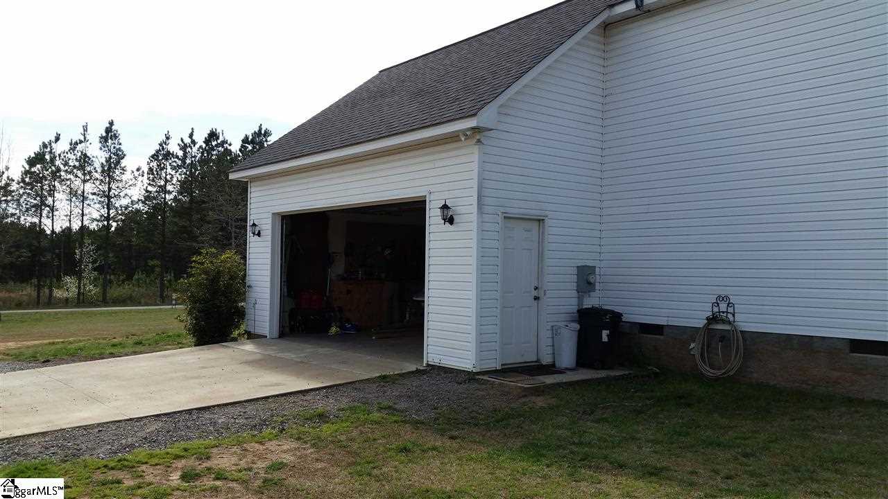 421 Youngblood Road Edgefield, SC 29824 - Photo 8 of 19 Gallery Image 8
