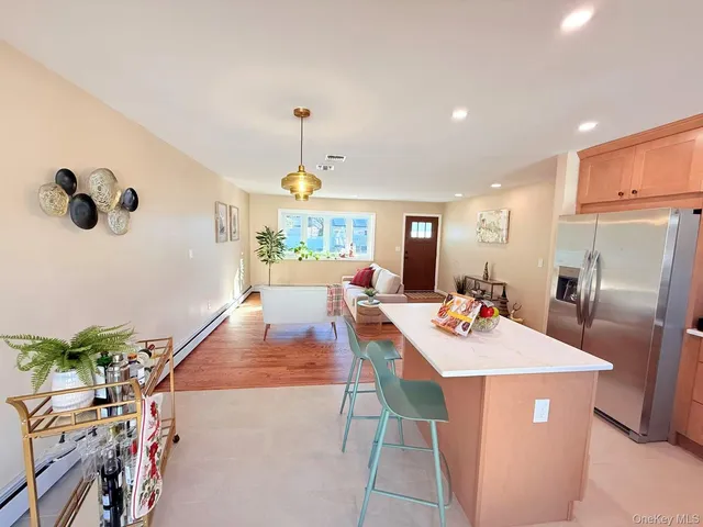 $679,000 | 150 Scott Avenue, Deer Park, NY 11729