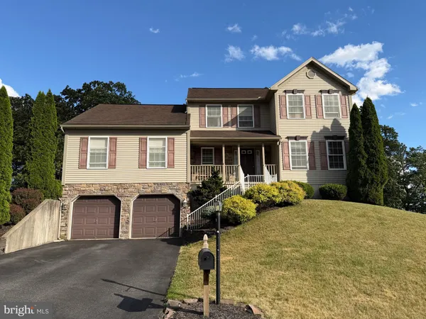 $449,900 | 84 Oak Ledge Avenue, Schuylkill Haven, PA 17972