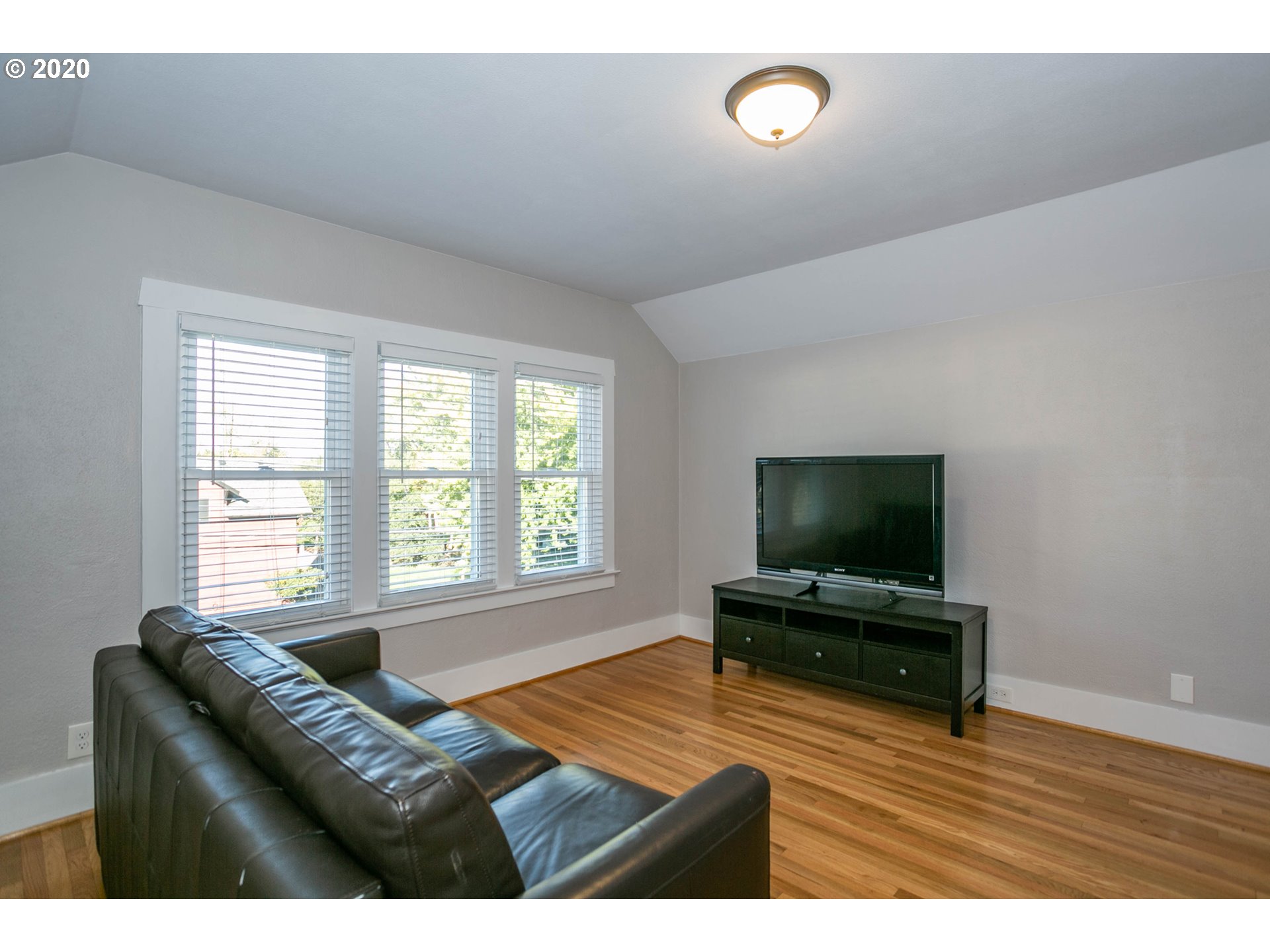 502 Abernethy Road Oregon City, OR 97045 - Photo 17 of 32 Gallery Image 17