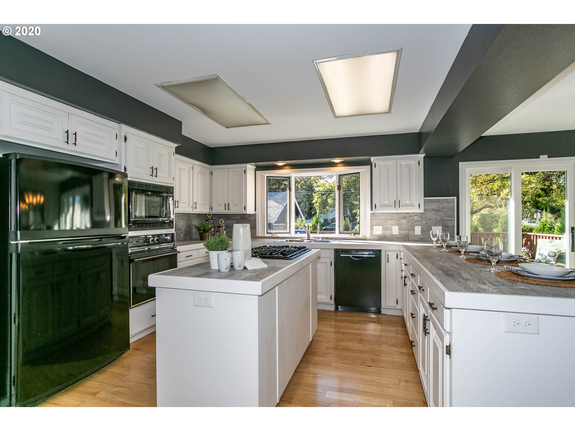 502 Abernethy Road Oregon City, OR 97045 - Photo 8 of 32 Gallery Image 8