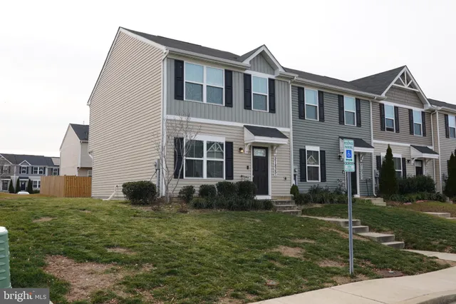 $2,000 | 21835 Primrose Willow Lane, Unit A, Lexington Park, MD 20653