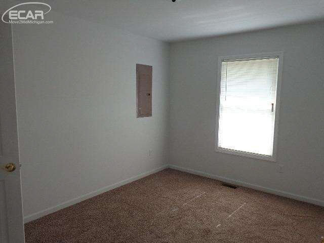 7116 North Seymour Road Flushing, MI 48433 - Photo 6 of 13 21193159-5.JPG