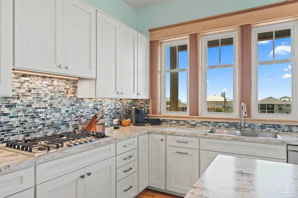 $2,390,000 | 800 Via De Luna Drive, Pensacola Beach, FL 32561