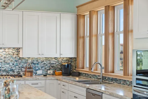 $2,390,000 | 800 Via De Luna Drive, Pensacola Beach, FL 32561