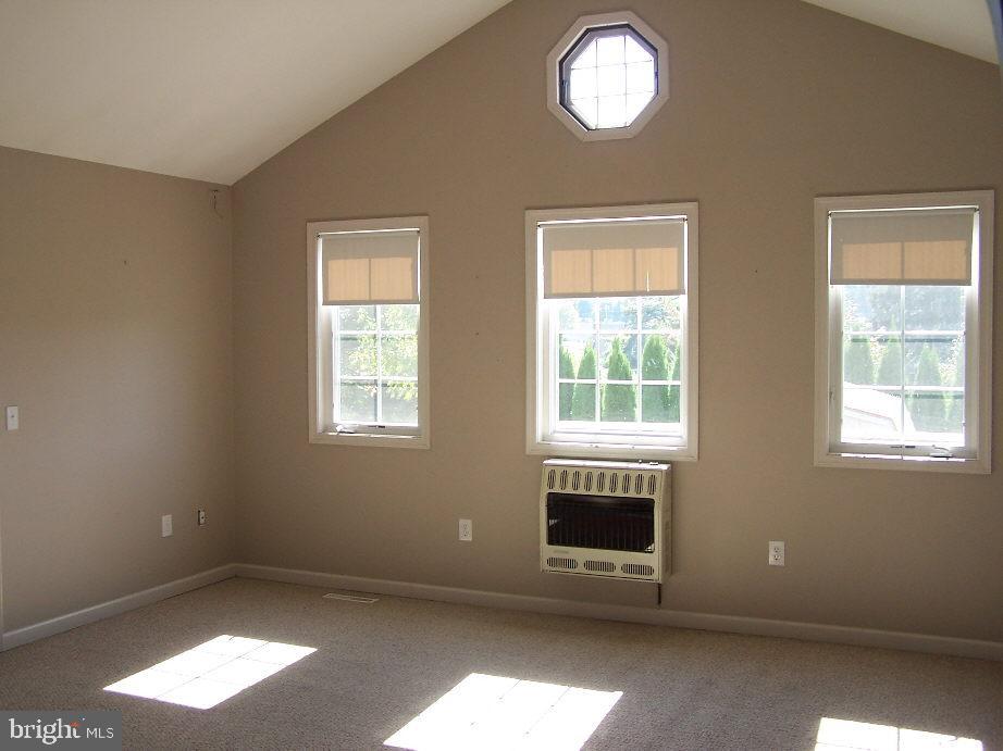 426 Groffdale Road Quarryville, PA 17566 - Photo 5 of 12 Gallery Image 5