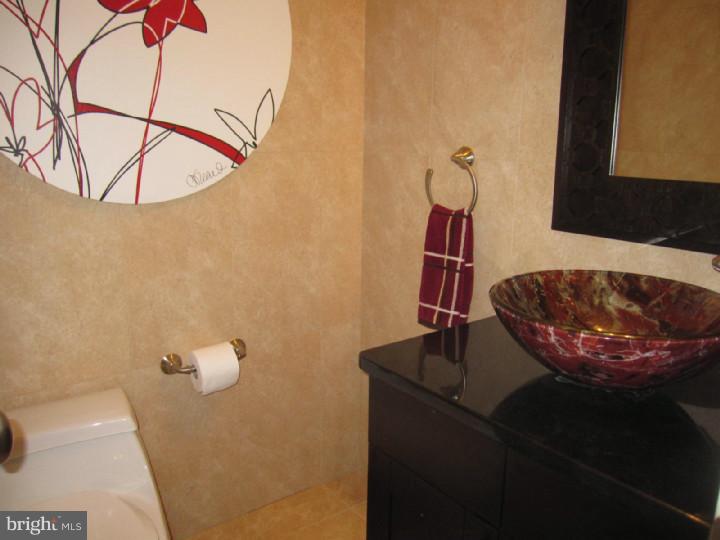 18 Brians Way Princeton Junction, NJ 08550 - Photo 8 of 16 Half Bath