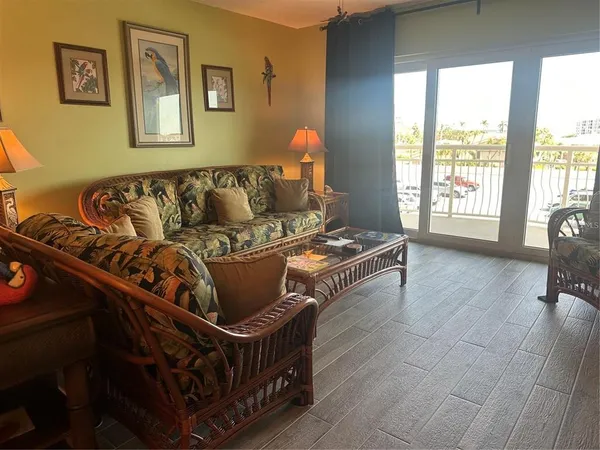 $2,200 | 4900 Brittany Drive South, Unit 411, St. Petersburg, FL 33715
