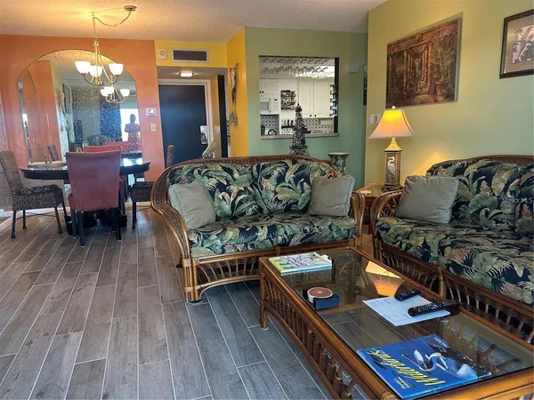 $2,200 | 4900 Brittany Drive South, Unit 411, St. Petersburg, FL 33715