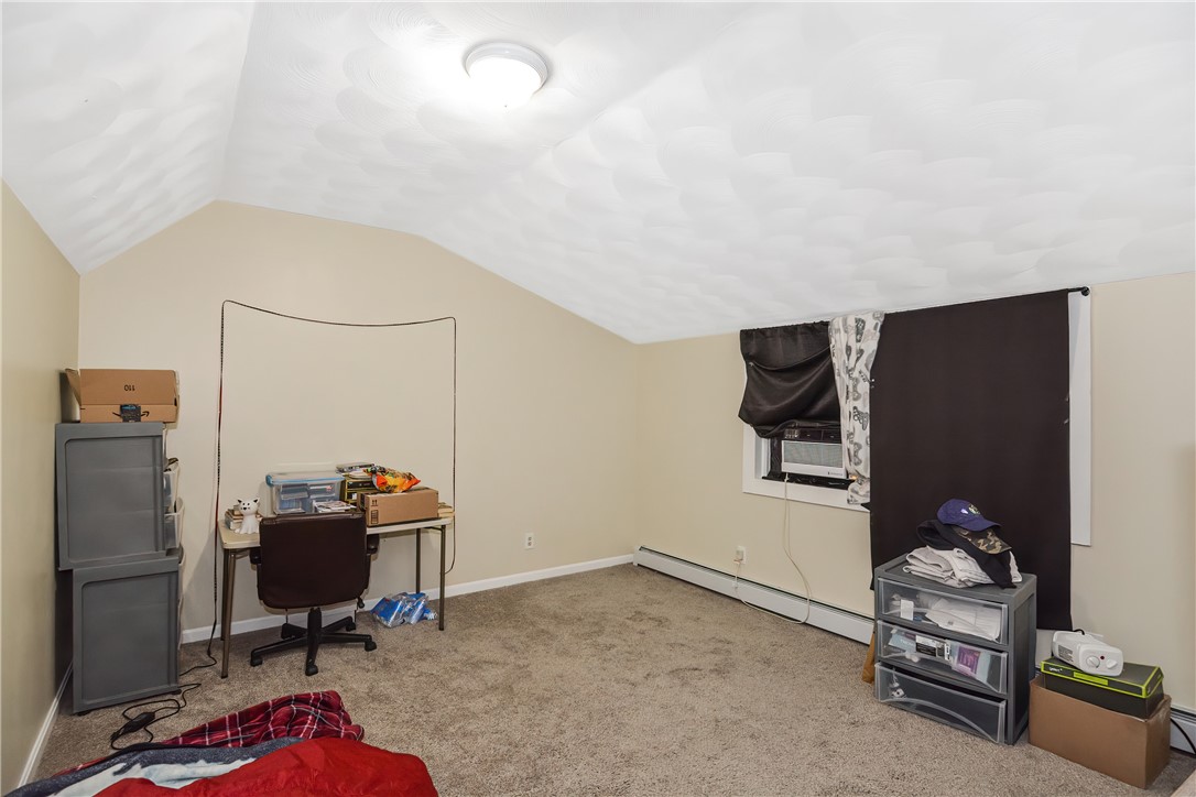 394 Arnold Road Coventry, RI 02816 - Photo 21 of 30 Large 2nd Floor Bed