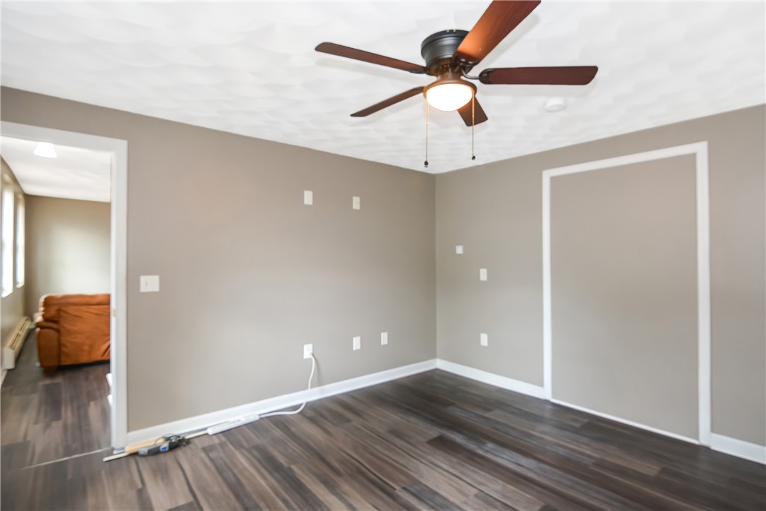 394 Arnold Road Coventry, RI 02816 - Photo 26 of 30 1st Floor Bed