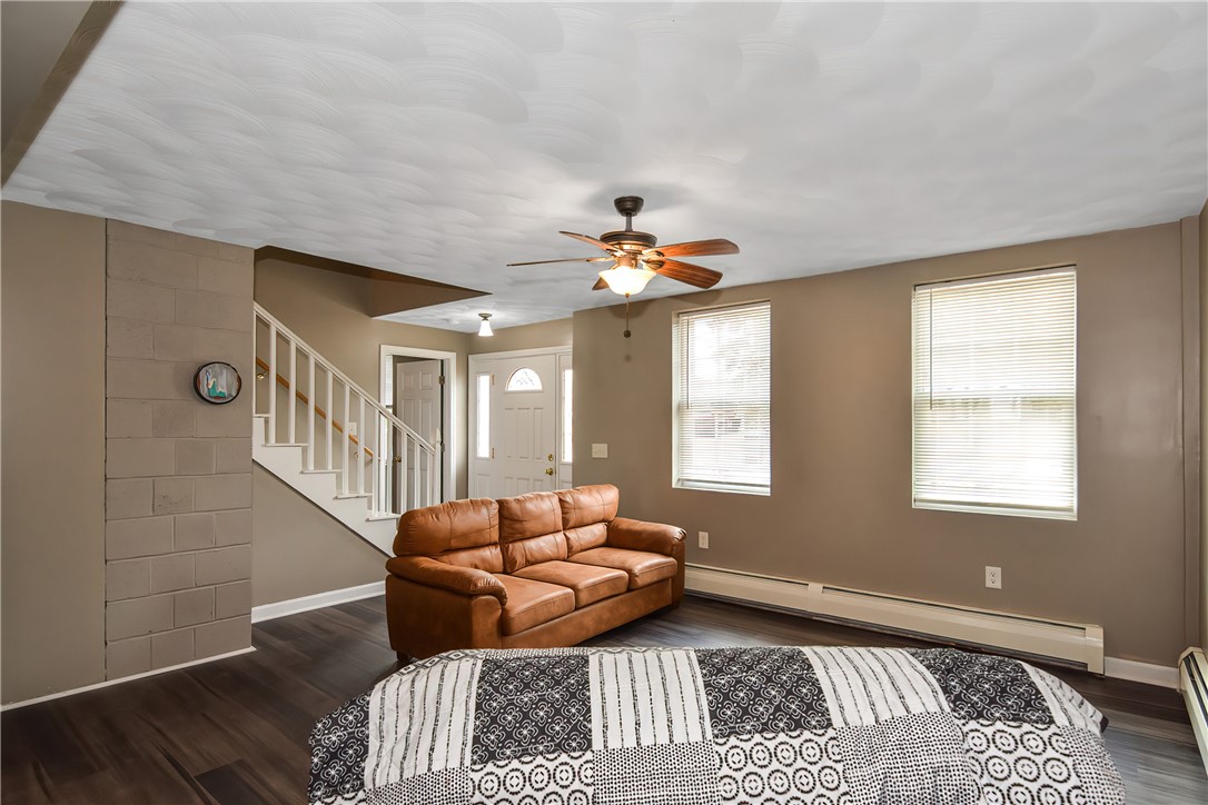 394 Arnold Road Coventry, RI 02816 - Photo 5 of 30