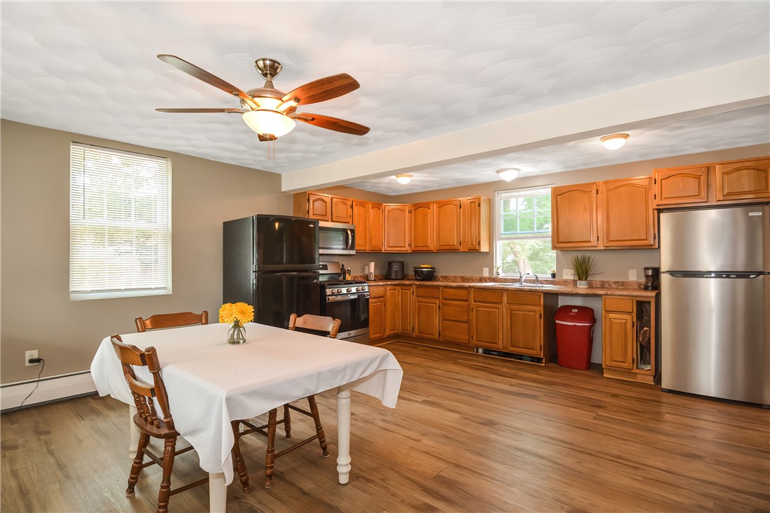 394 Arnold Road Coventry, RI 02816 - Photo 9 of 30 Large Eat in Kitchen