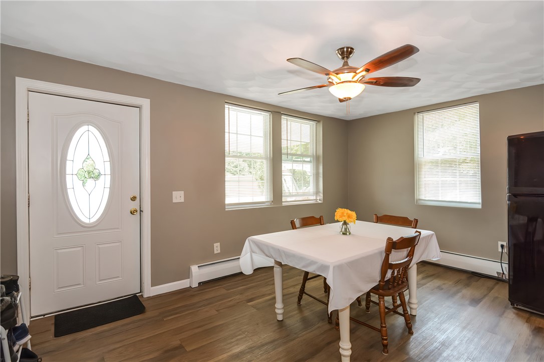 394 Arnold Road Coventry, RI 02816 - Photo 10 of 30