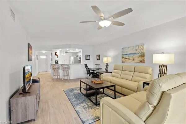 $5,500 | 840 Gulf Pavillion Drive, Unit 103, Naples, FL 34108