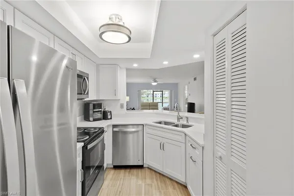 $5,500 | 840 Gulf Pavillion Drive, Unit 103, Naples, FL 34108