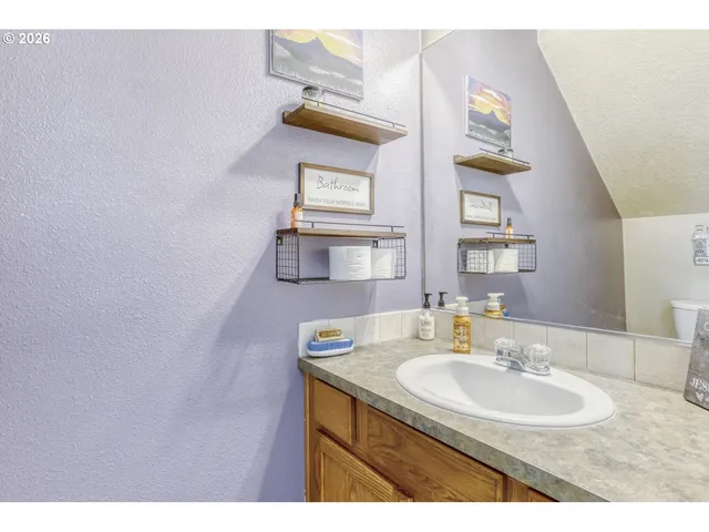 $439,900 | 147 Southwest Wright Avenue, Troutdale, OR 97060