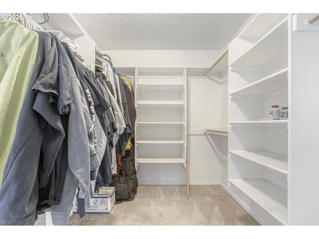 $439,900 | 147 Southwest Wright Avenue, Troutdale, OR 97060