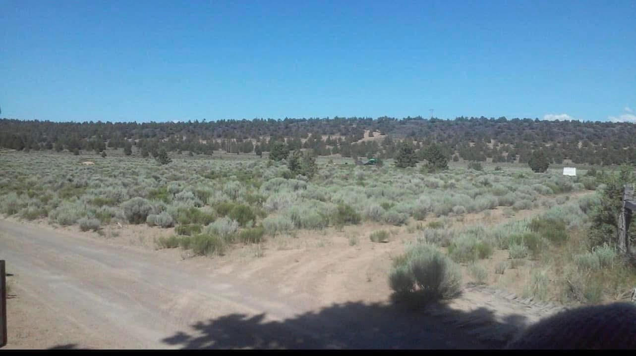 6520 Do Bend, OR 97701 - Photo 8 of 22 unnamed-8