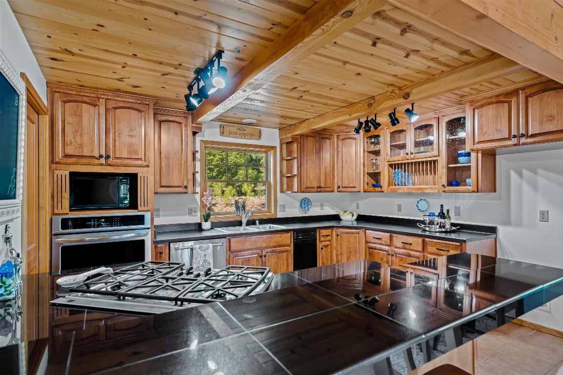 2829 Lakewood Ranch Road Weed, CA 96094 - Photo 22 of 27 Gallery Image 22