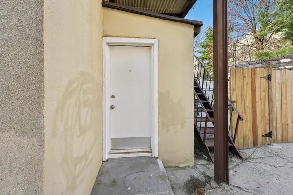 $1,950 | 7 Bender Place, Unit 3, Cliffside Park, NJ 07010