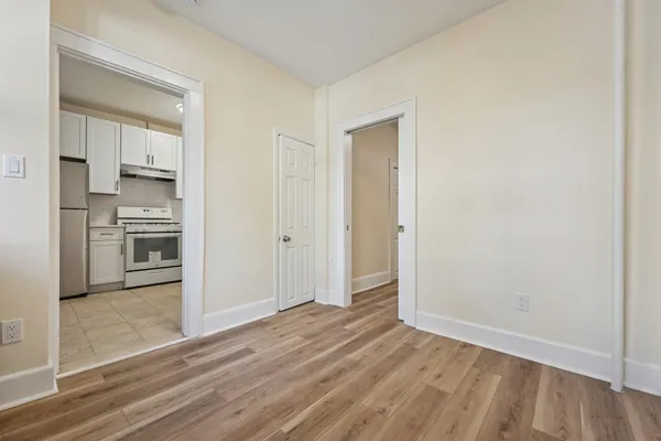 $1,950 | 7 Bender Place, Unit 3, Cliffside Park, NJ 07010