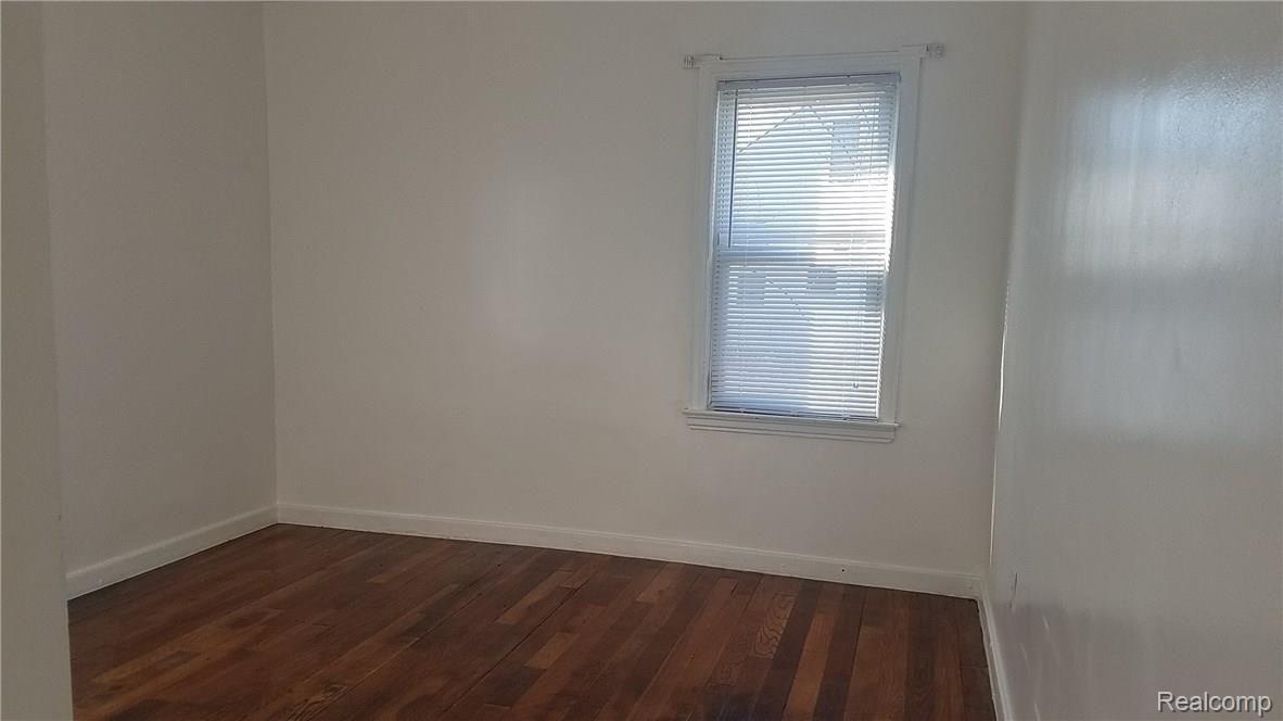 9060 Rutland Street Detroit, MI 48228 - Photo 13 of 34 20180420_101755.jpg