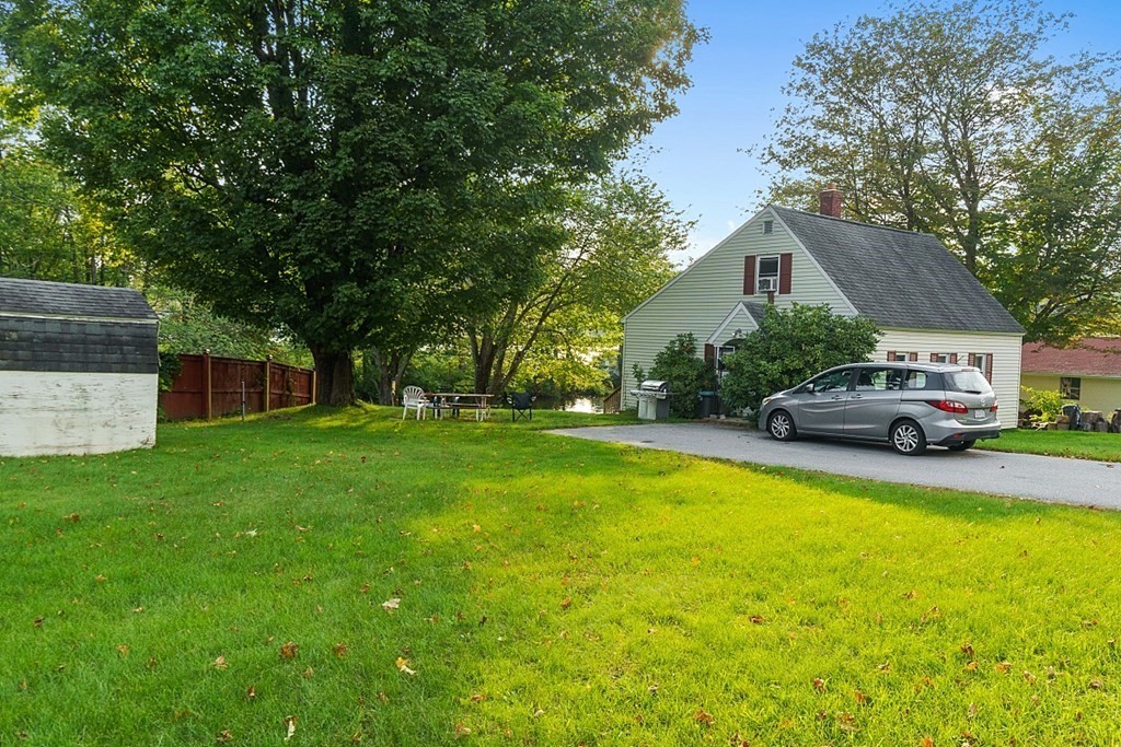 7 Lakefield Road Westminster, MA 01473 - Photo 3 of 37 Gallery Image 3