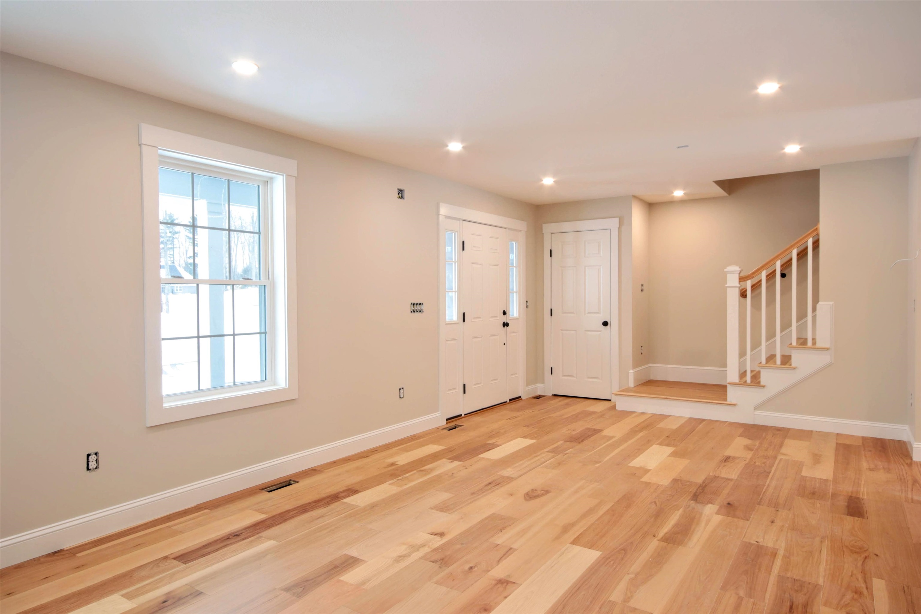 67 Bailey Drive Rochester, NH 03868 - Photo 4 of 37