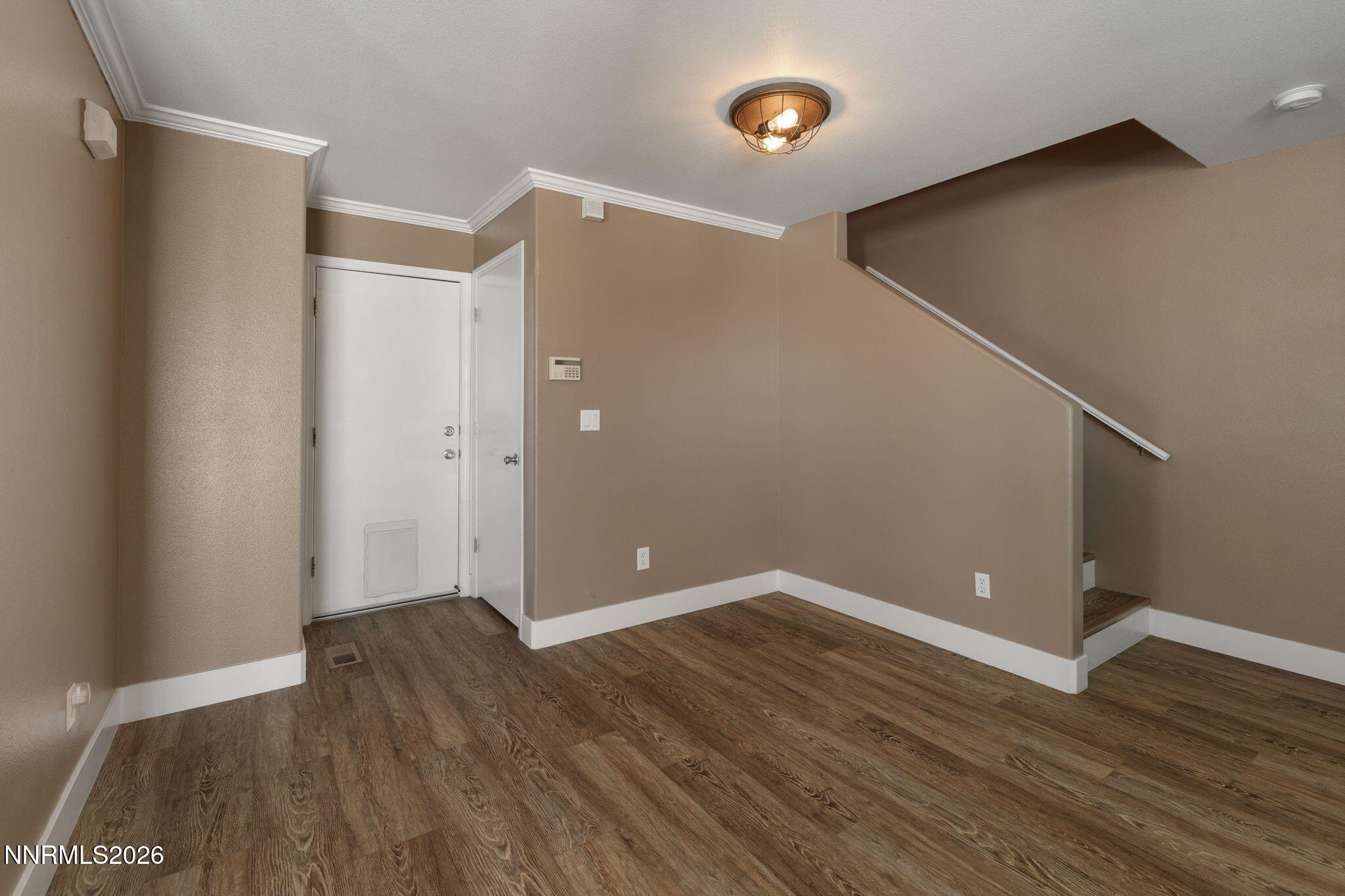 8827 Red Baron Boulevard Reno, NV 89506 - Photo 10 of 19 12-web-or-mls-8827 Red Baron-13