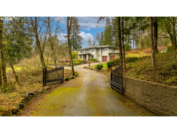 $879,000 | 9690 Southeast 257th Drive, Damascus, OR 97089